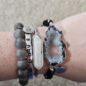 Kinsley Armelle Silver and Black Geode Bracelet Set